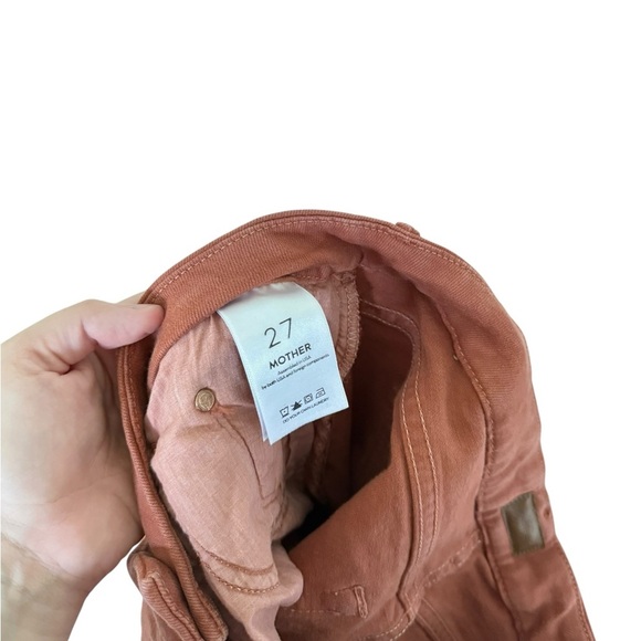 Mother The Looker Ankle Fray in Gettin’ In - Picture 3 of 7